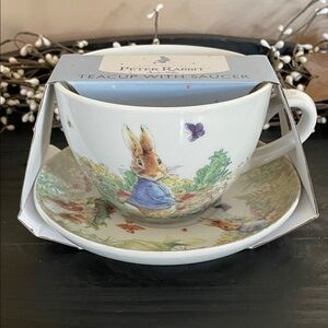 NEW! The World of Peter Rabbit by Beatrix Potter Ceramic Teacup and Saucer Set